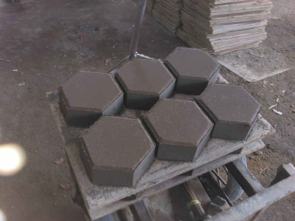 Jual Paving Block Terdekat di Plumbon & Palimanan